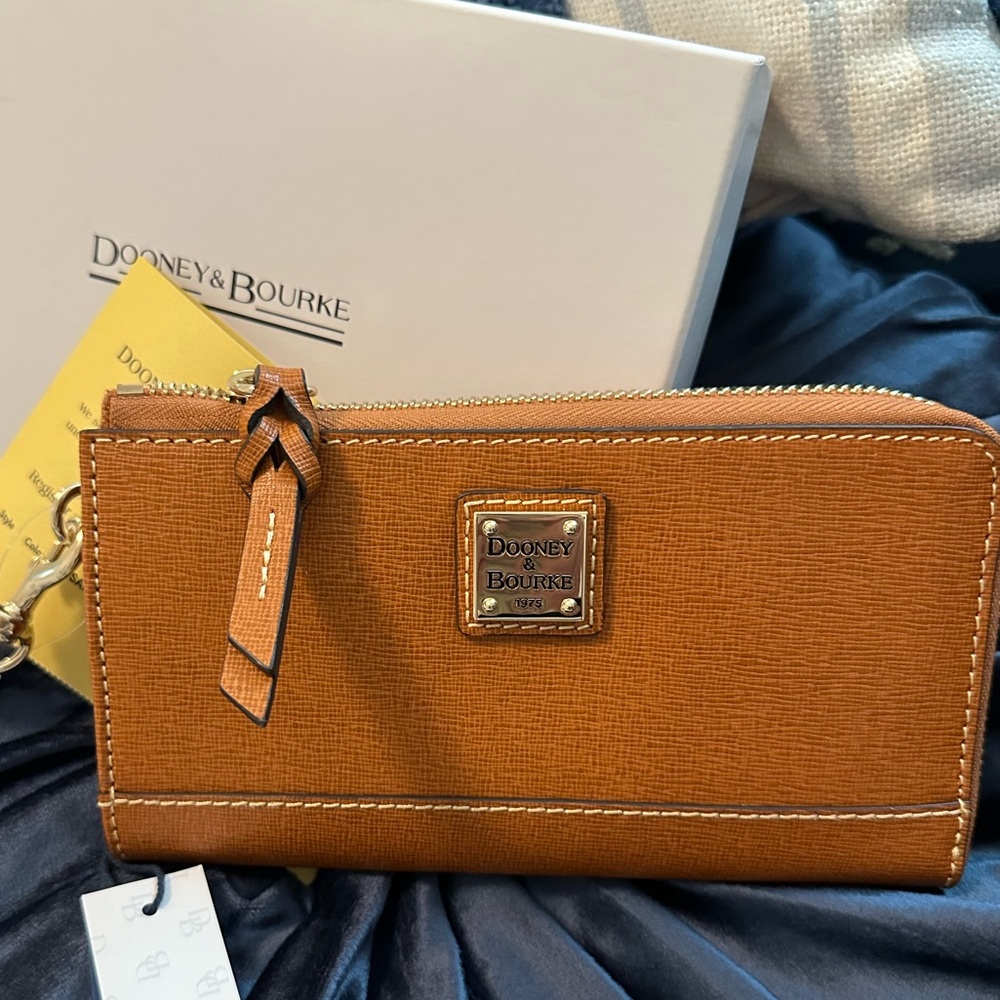 New Dooney and Bourke wallet